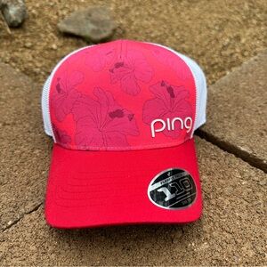Ping Hat Cap Snapback Pink Red White Hibiscus Hawaii Flex Fit Tech 110 Golf NWOT